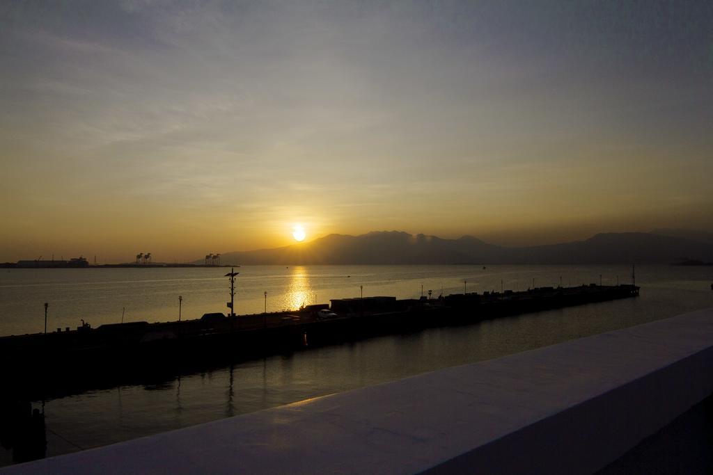 The Reef Hotel And Residences Olongapo Dış mekan fotoğraf